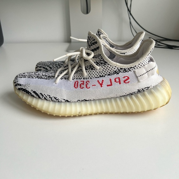 Size 10.5 - adidas Yeezy Boost 350 V2 Low Zebra Non Reflective - Picture 2 of 8